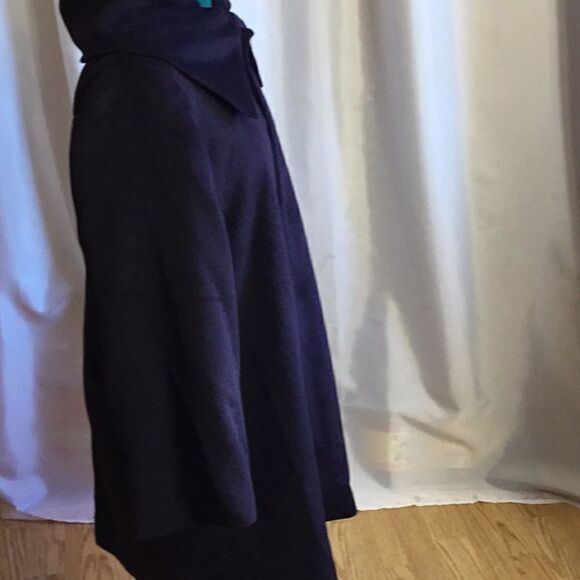 STELLA CHEN deep purple coat in size large - Picture 8 of 13